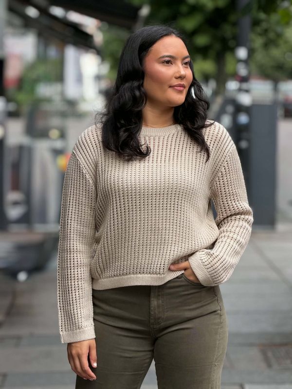 Lina Genser Beige