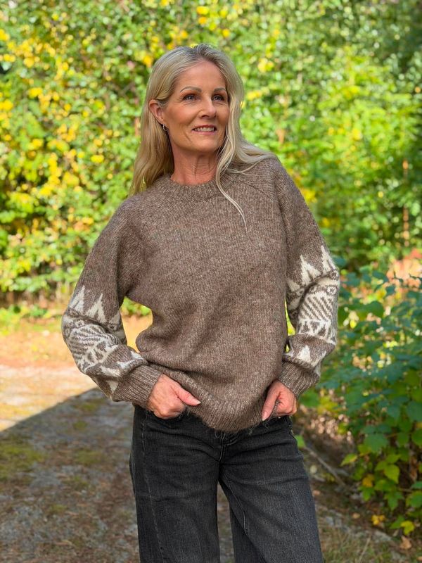 Eva Genser Mocca 1