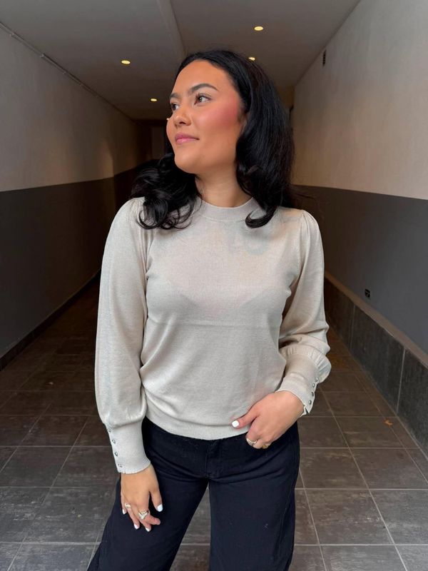 Lora Genser Feather Grey