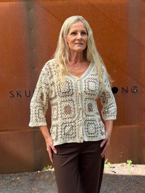 Milla Genser Camel