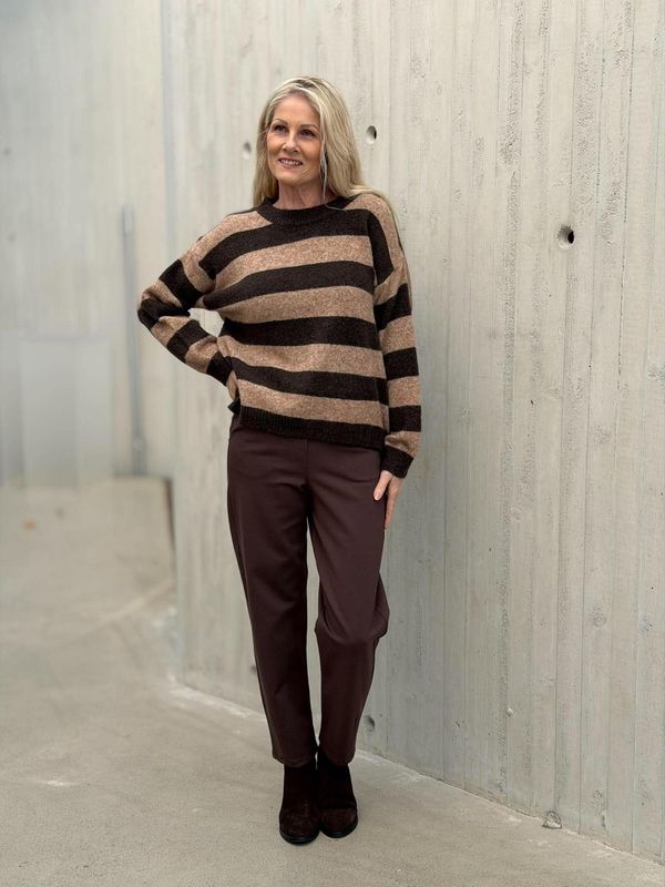Anja Genser Brun & Camel