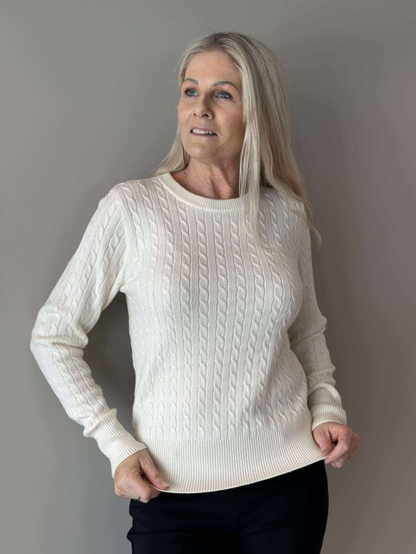 Maja Genser Offwhite